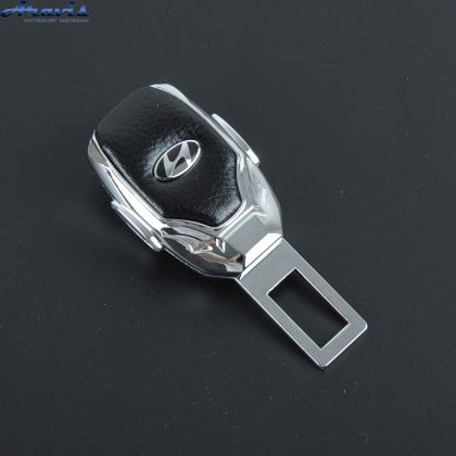 Заглушка ремня безопасности метал Hyundai цинк.сплав + кожа + вход под ремень FLY тип №3